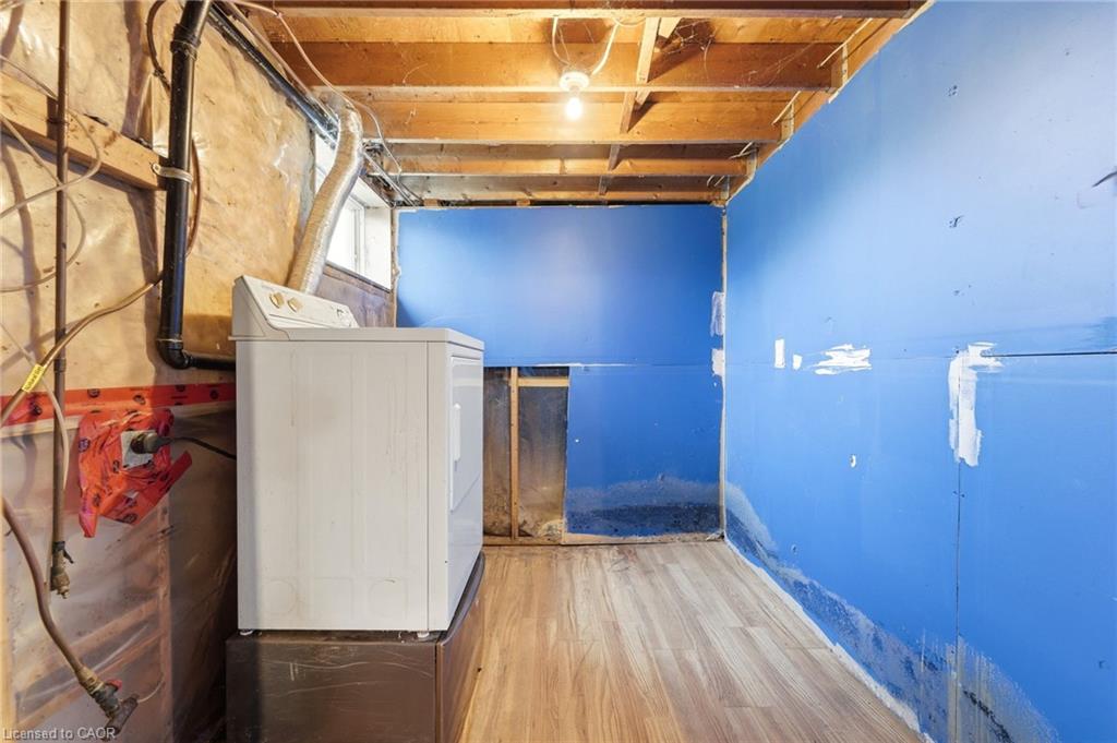 50 Erie Street N Property Photo 29