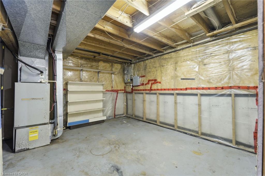 50 Erie Street N Property Photo 37