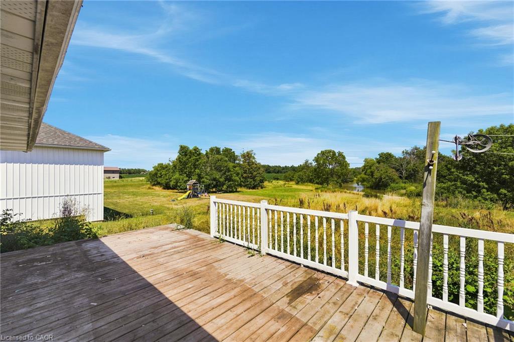 50 Erie Street N Property Photo 41