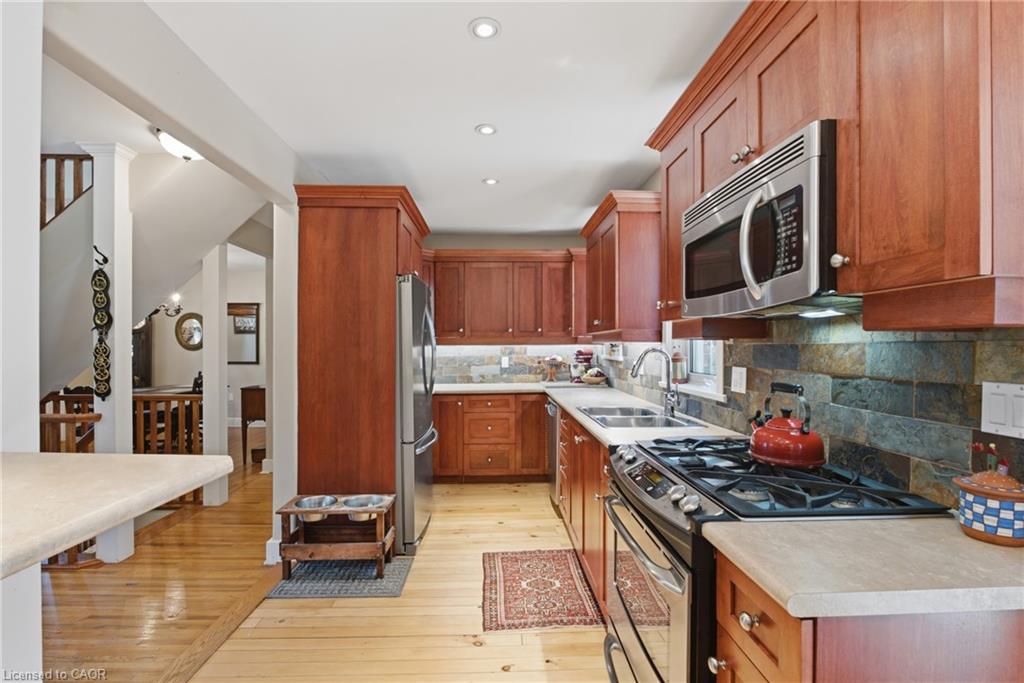 138 Kathleen Street Property Photo 11