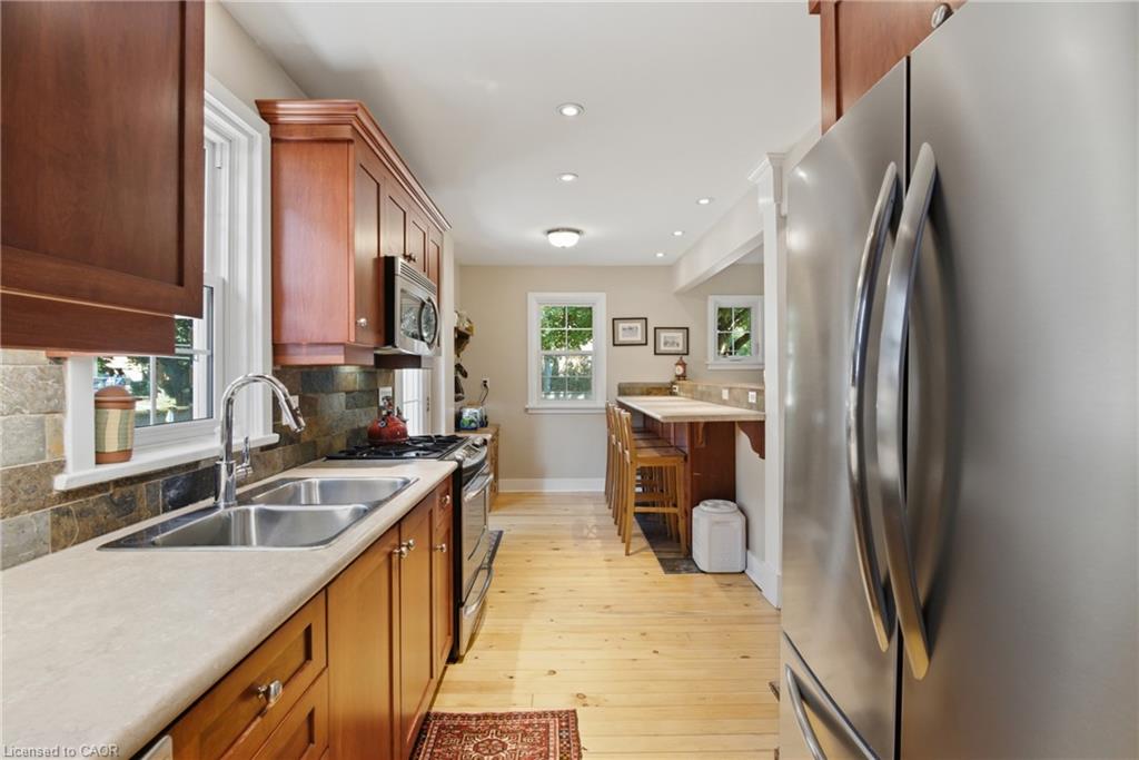 138 Kathleen Street Property Photo 12