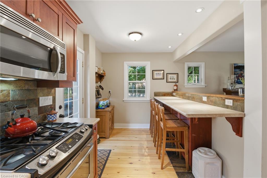 138 Kathleen Street Property Photo 14