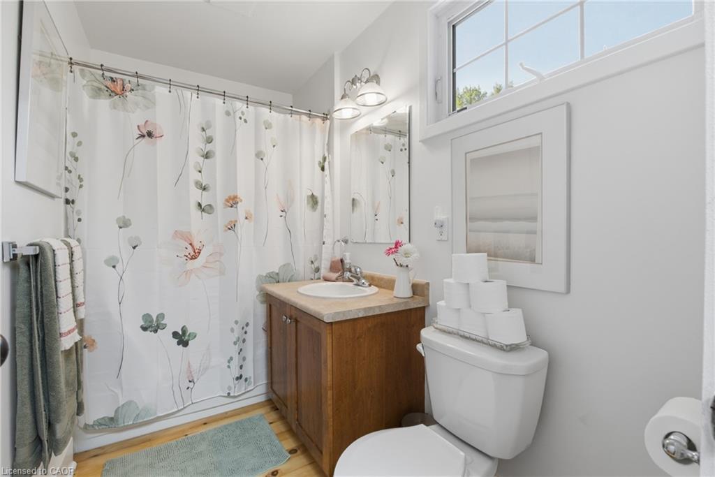 138 Kathleen Street Property Photo 25