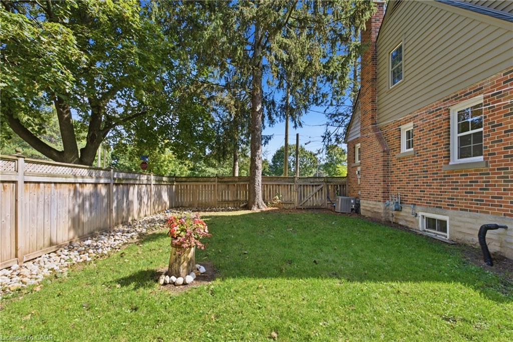 138 Kathleen Street Property Photo 38