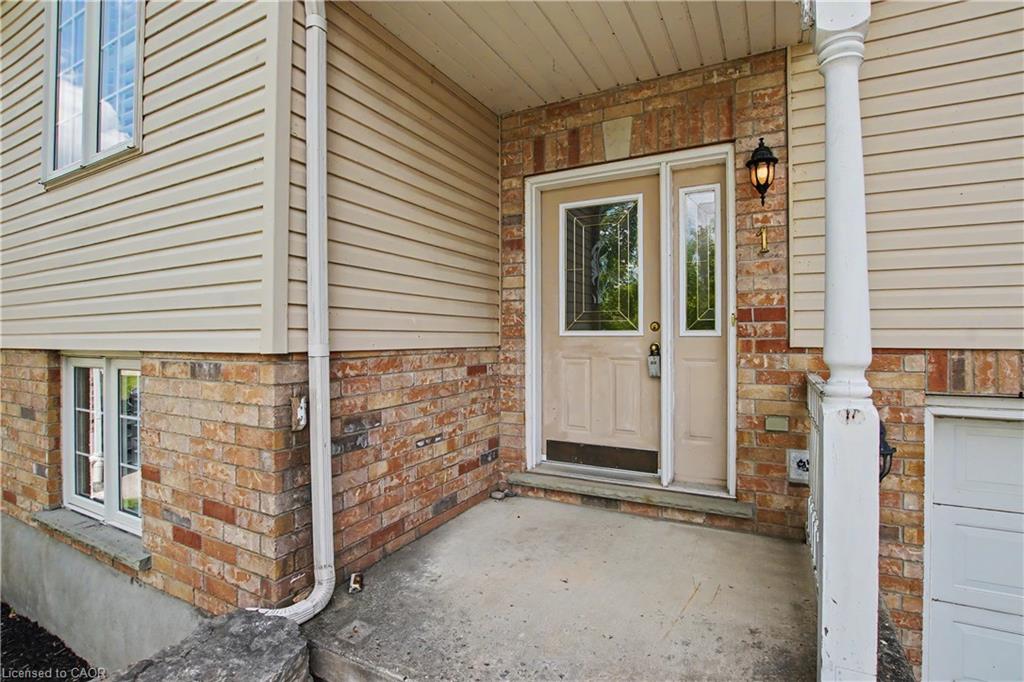 1 Cutting Drive Property Photo 2