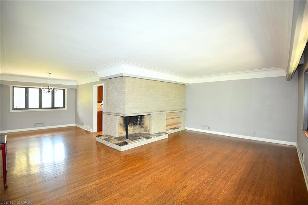 298 Pottruff Road Property Photo 8