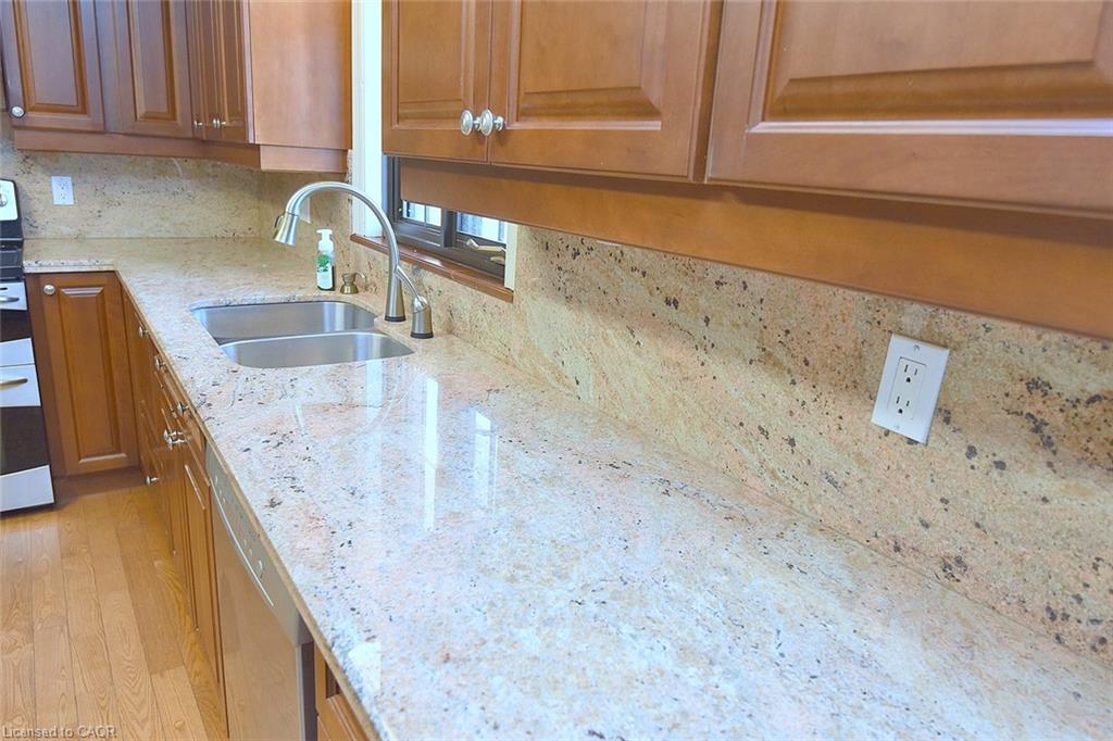 298 Pottruff Road Property Photo 14