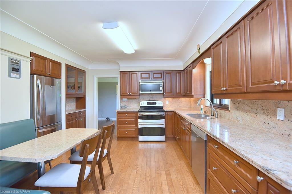 298 Pottruff Road Property Photo 15