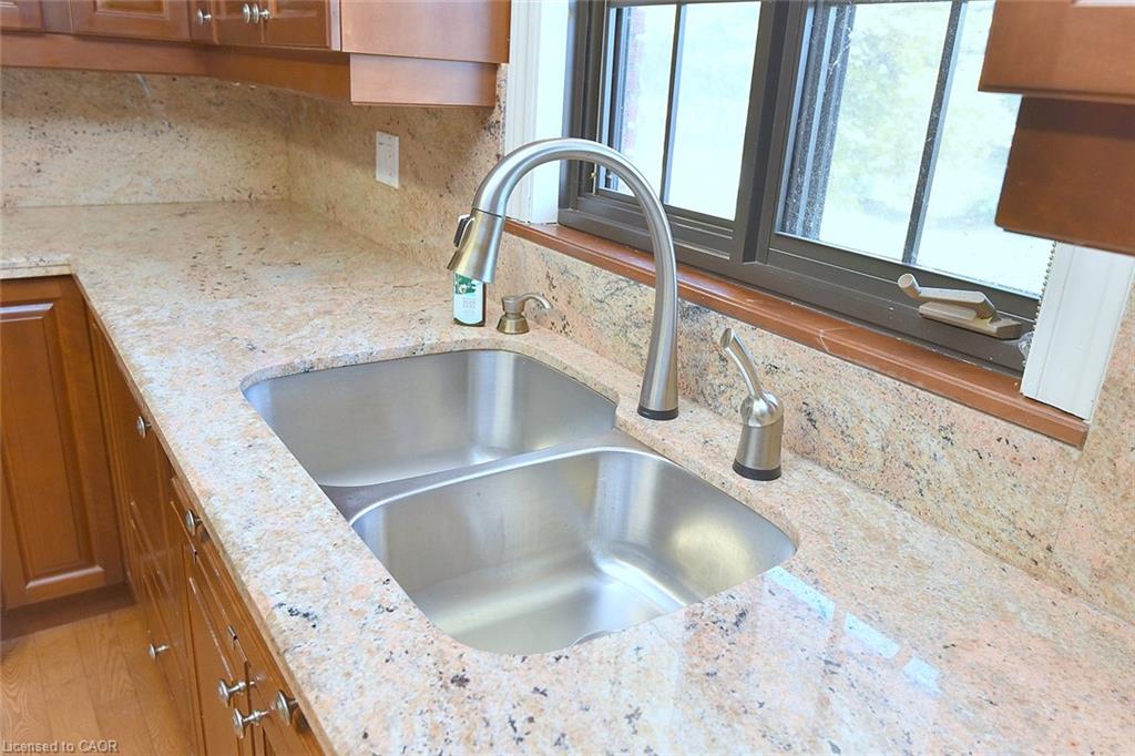 298 Pottruff Road Property Photo 16