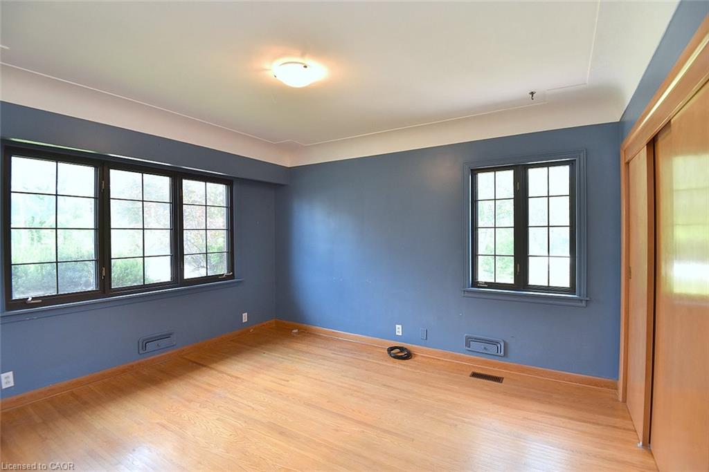 298 Pottruff Road Property Photo 18