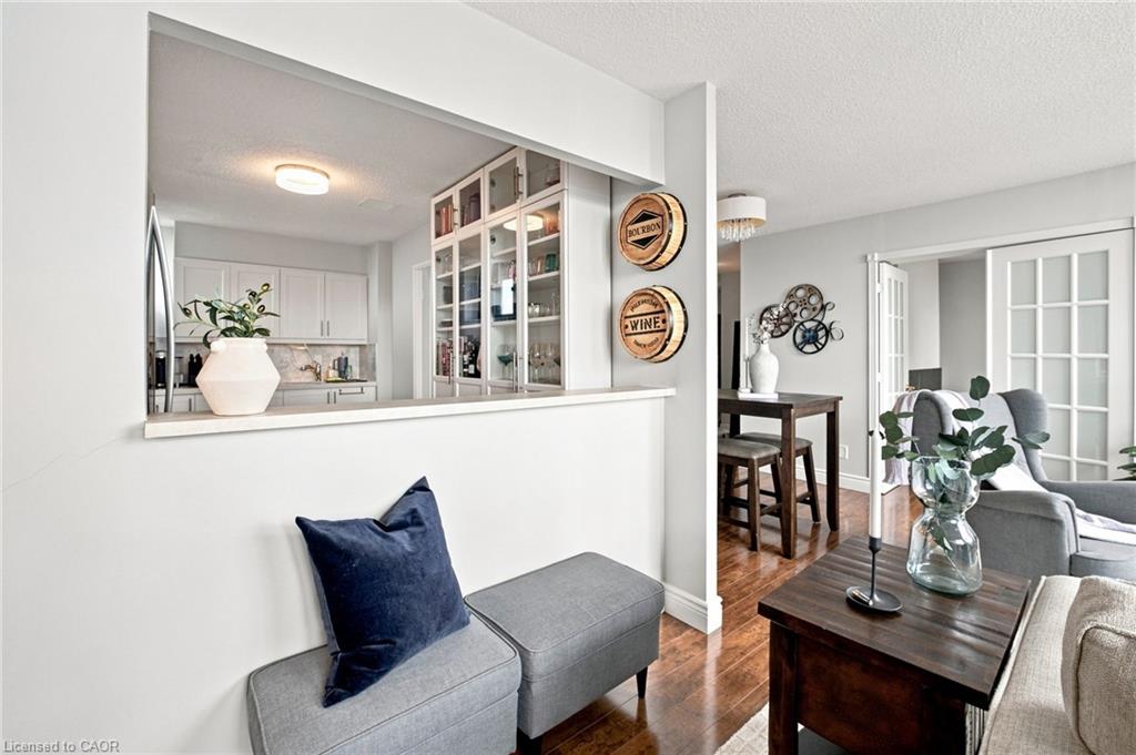 200 Robert Speck Parkway Property Photo 17