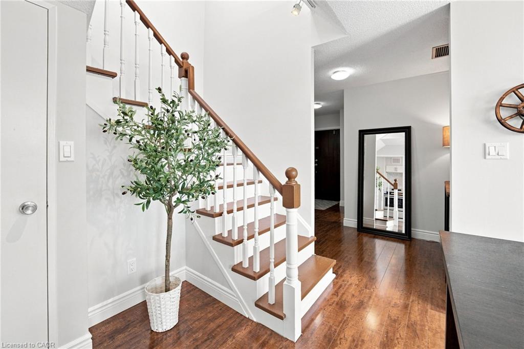 200 Robert Speck Parkway Property Photo 28