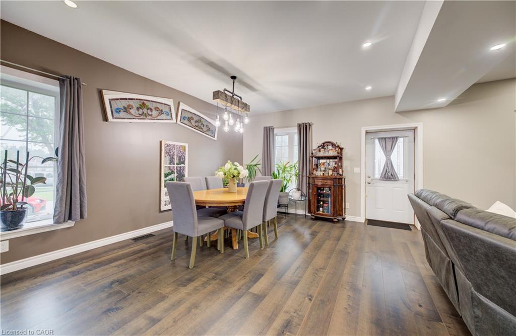 5106 Ament Line Property Photo 4