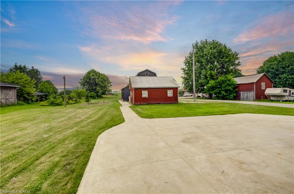 5106 Ament Line Property Photo 36