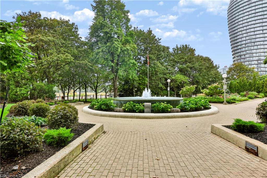 2801-3650 Kaneff Crescent Property Photo 41