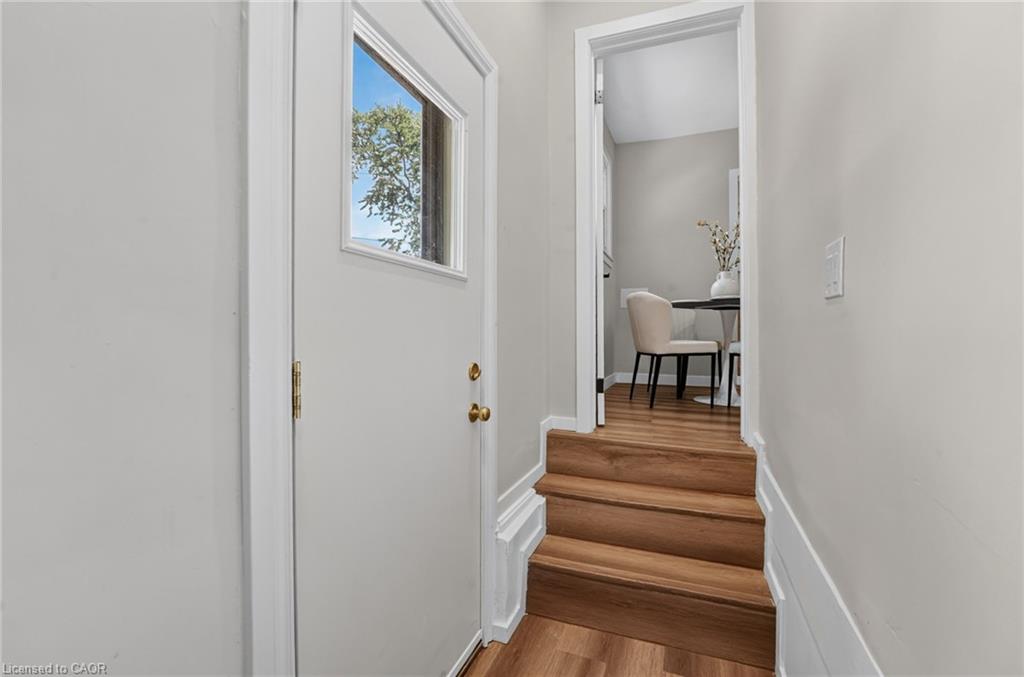 43 Brucedale Avenue E Property Photo 34