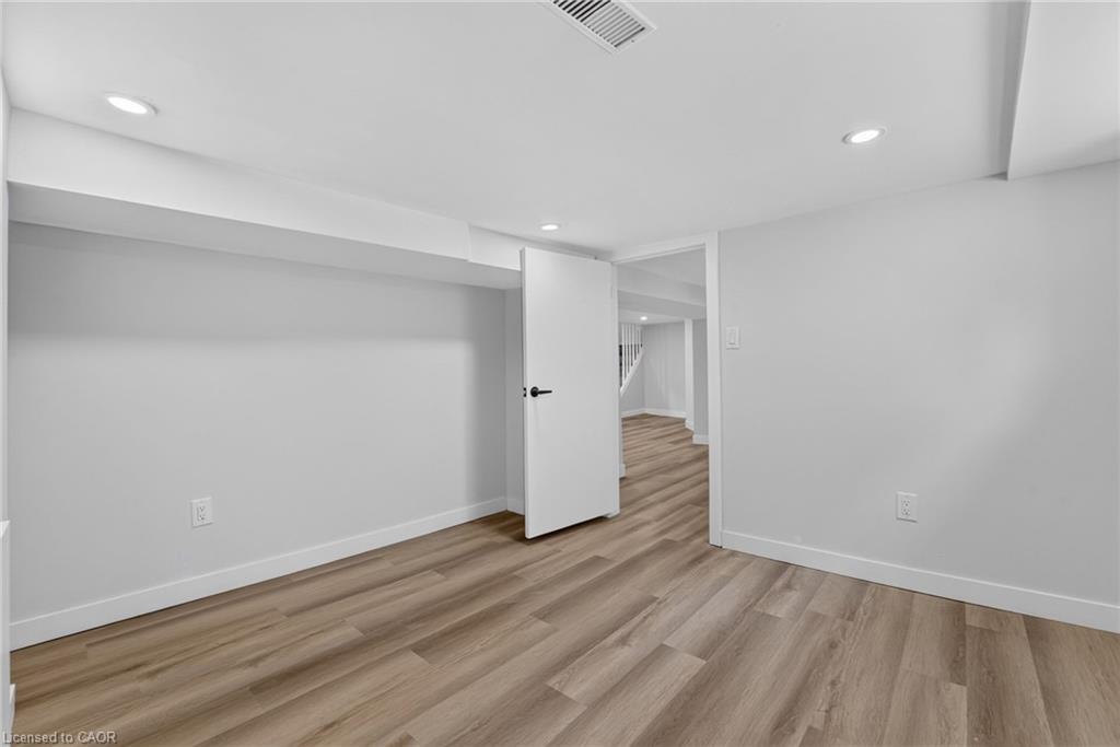 43 Brucedale Avenue E Property Photo 39