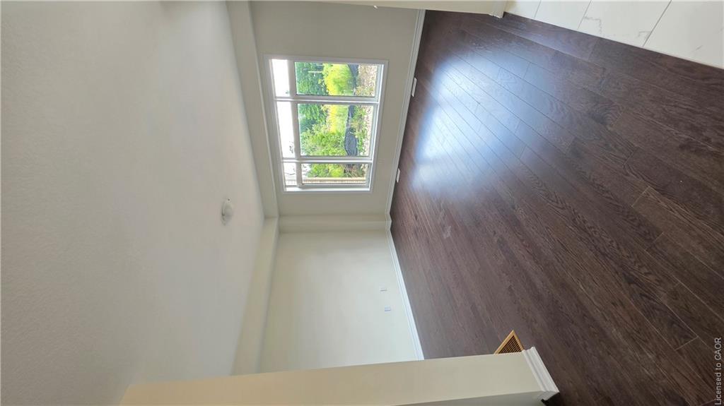 233 Postill Street Property Photo 14