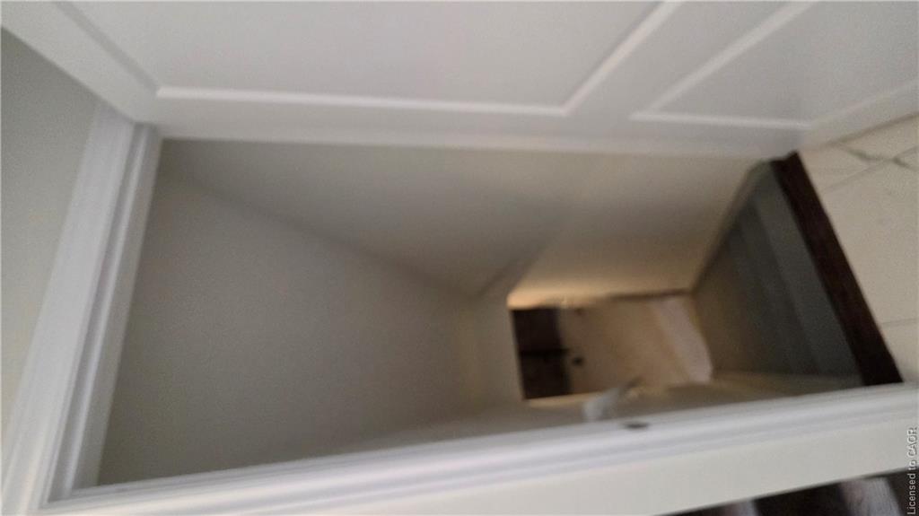 233 Postill Street Property Photo 18