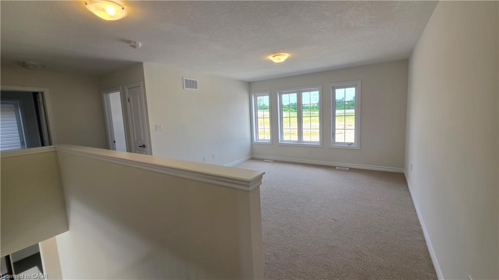 233 Postill Street Property Photo 22