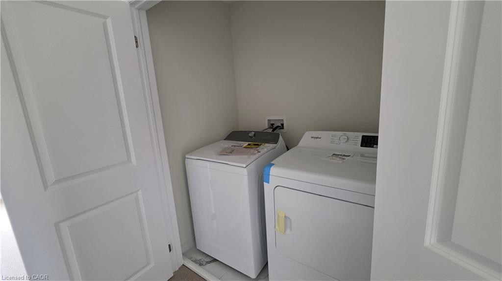 233 Postill Street Property Photo 34