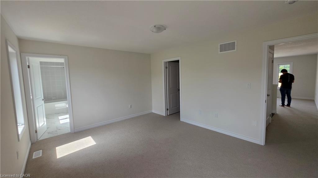 233 Postill Street Property Photo 36