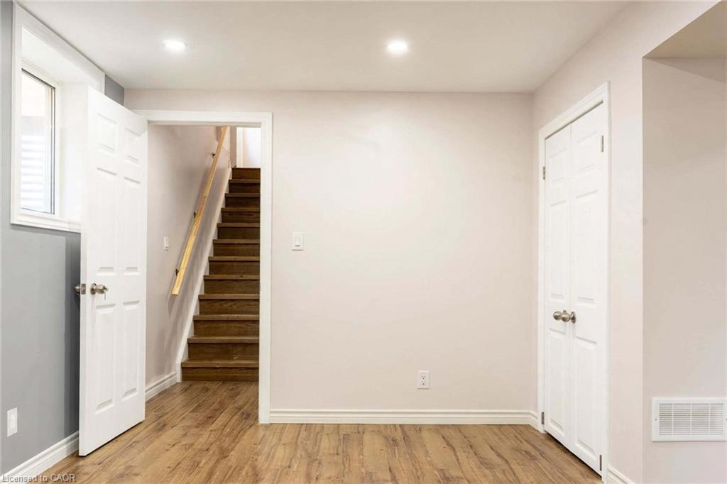 53 Creek Ridge Street Property Photo 3