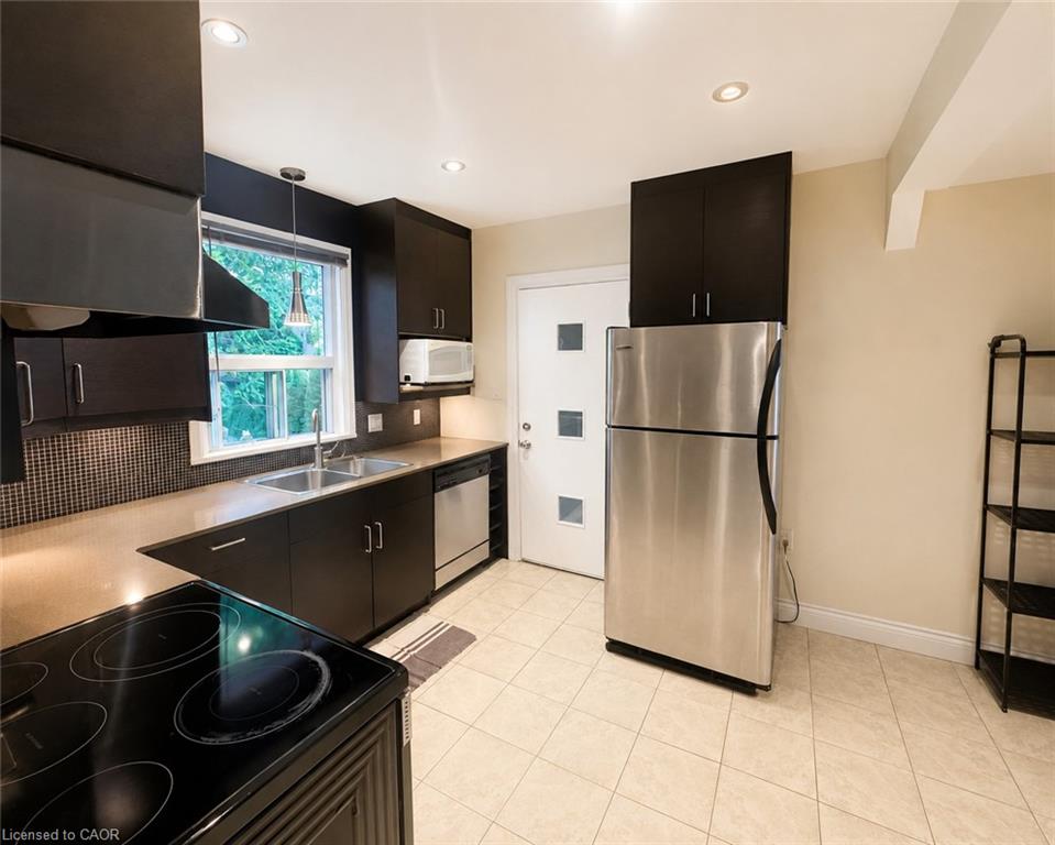 289 Sanatorium Road Property Photo 3