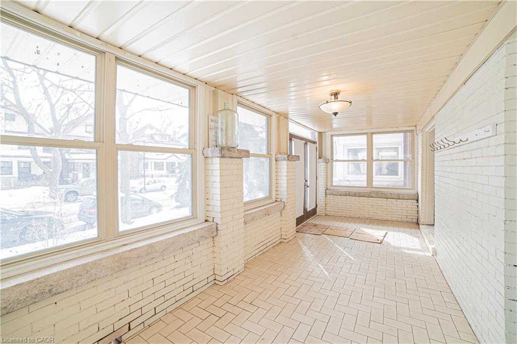 52 Proctor Boulevard Property Photo 3