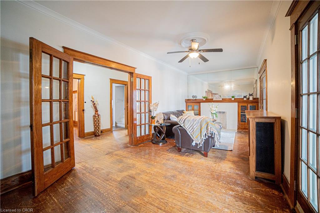 52 Proctor Boulevard Property Photo 5