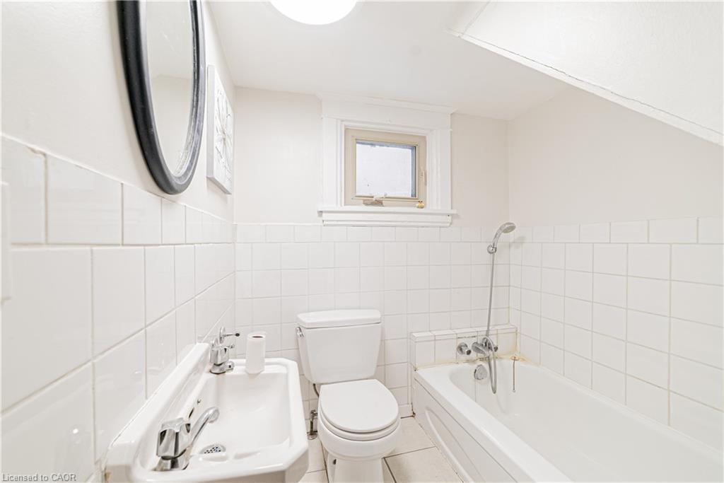 52 Proctor Boulevard Property Photo 15