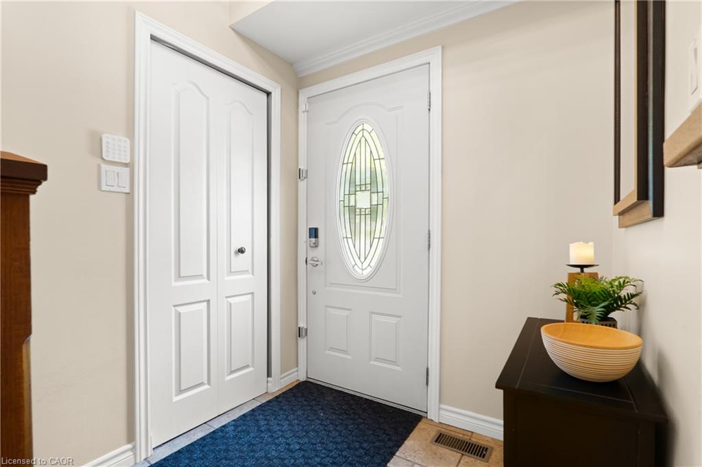 21 Golden Meadow Crescent Property Photo 5