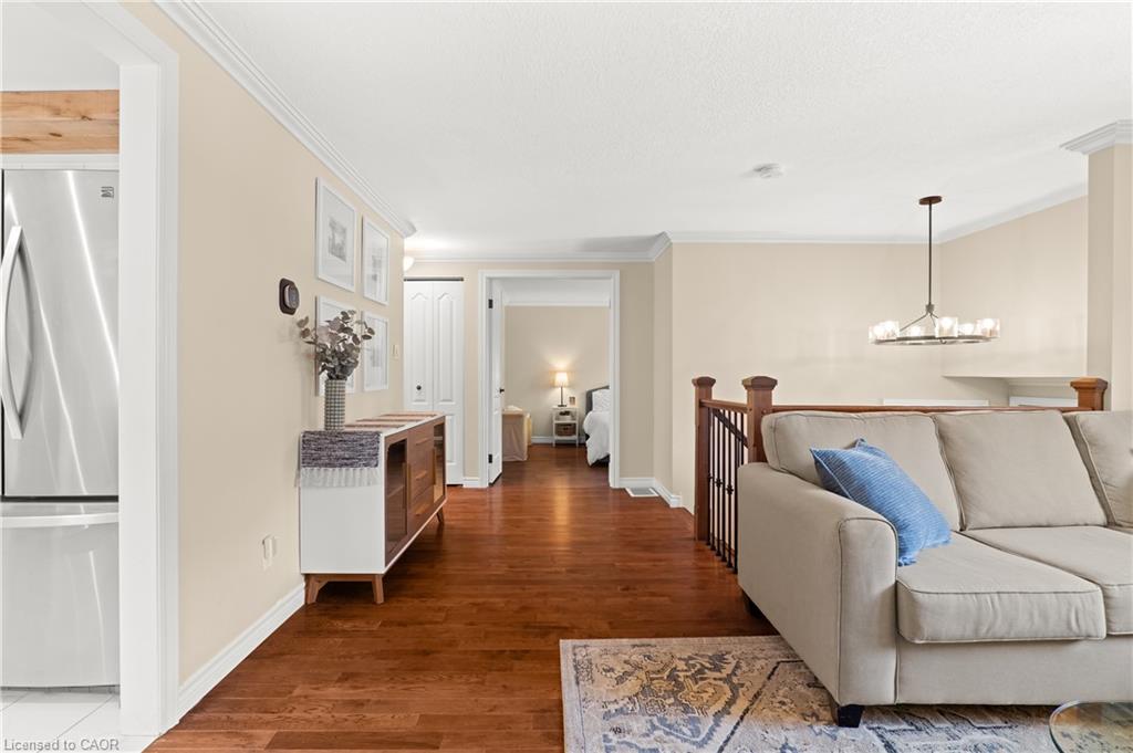 21 Golden Meadow Crescent Property Photo 12