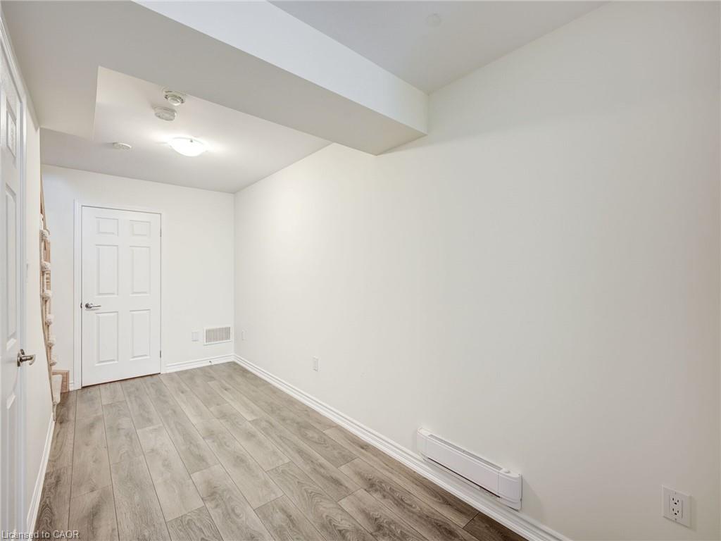 20 Stratus Street Property Photo 4