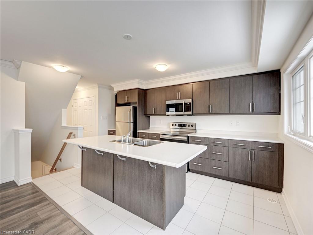 20 Stratus Street Property Photo 6