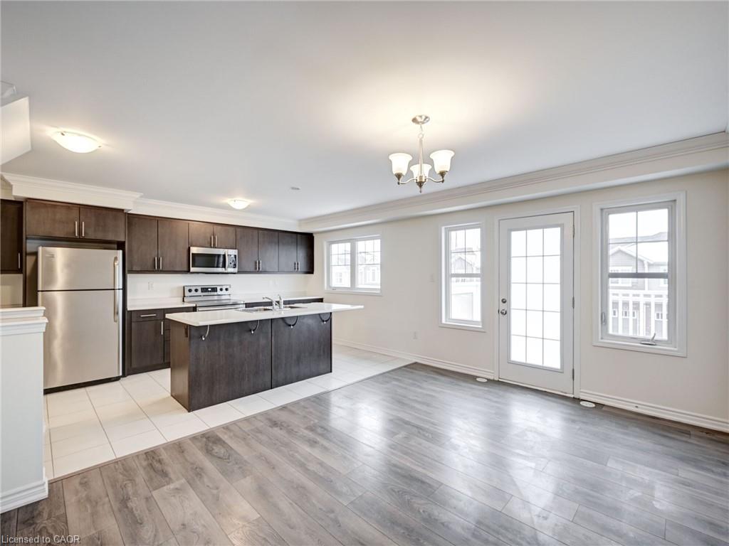 20 Stratus Street Property Photo 9