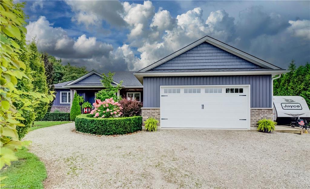 385020 Salford Road Property Photo 1