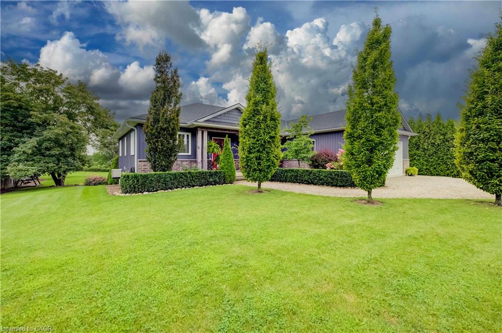 385020 Salford Road Property Photo 4