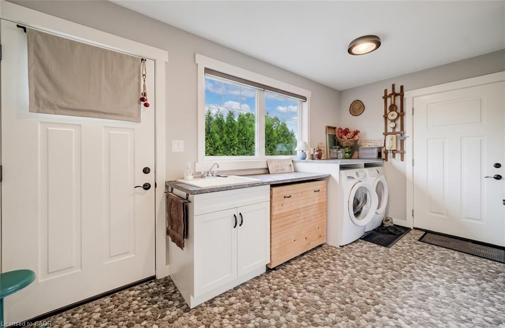 385020 Salford Road Property Photo 26