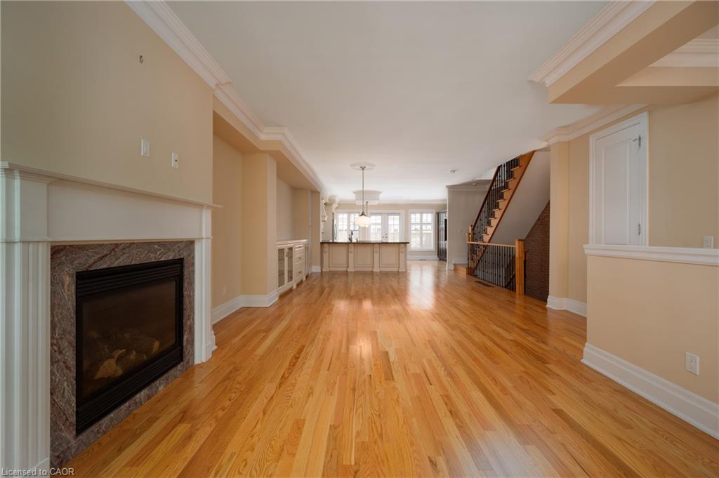 26-2369 Ontario Street Property Photo 7