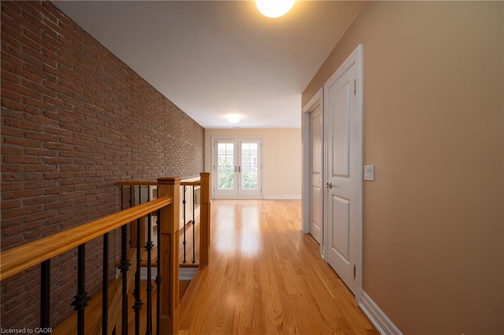 26-2369 Ontario Street Property Photo 14