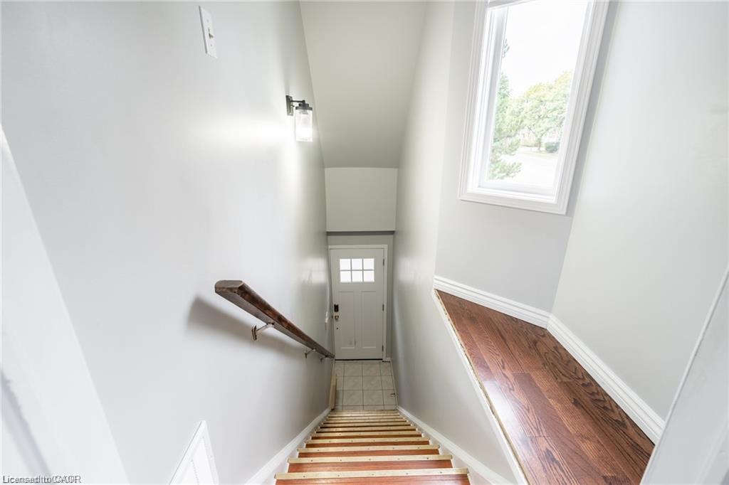 1-266 Limeridge Road E Property Photo 3