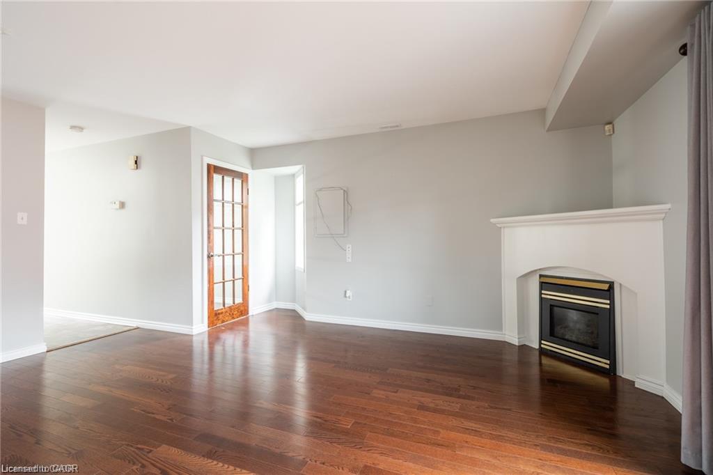 1-266 Limeridge Road E Property Photo 7