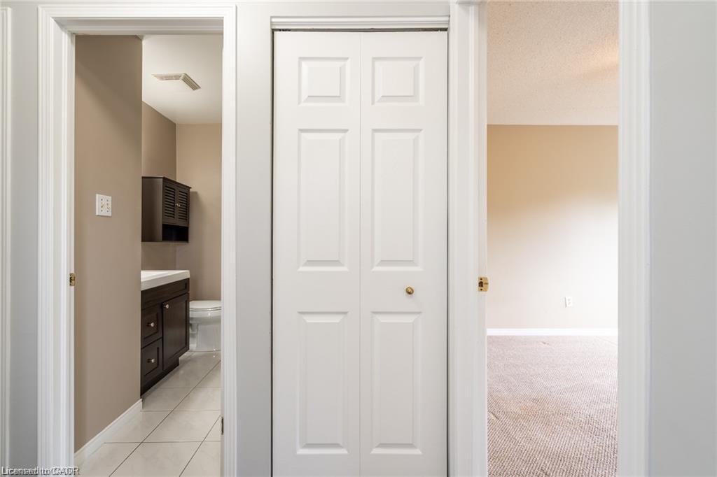 1-266 Limeridge Road E Property Photo 24