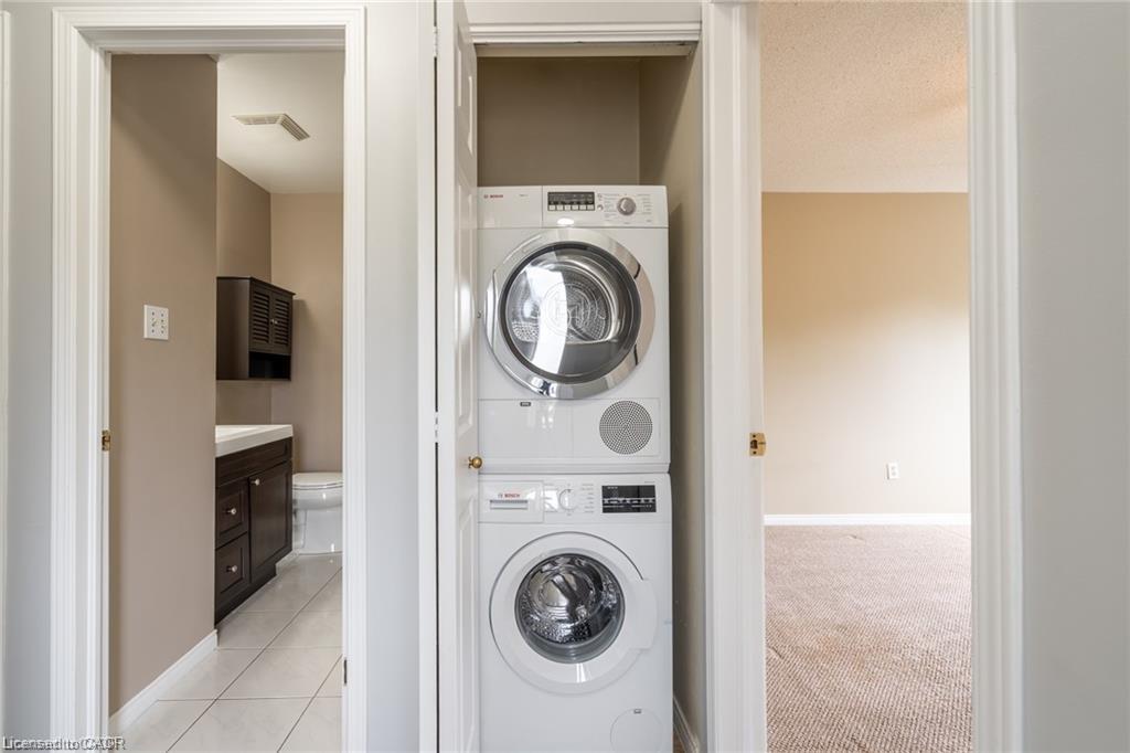 1-266 Limeridge Road E Property Photo 25