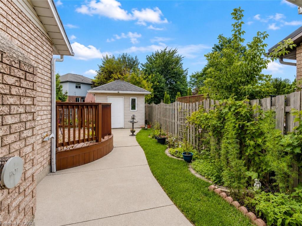 172 Alderlea Avenue Property Photo 43