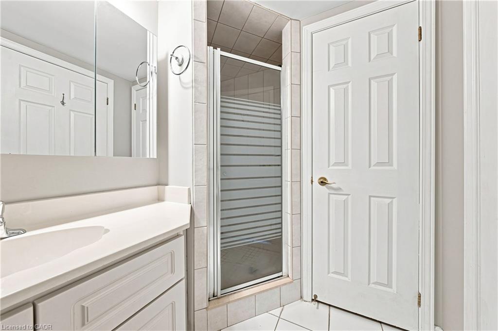 15c-67 Caroline Street S Property Photo 18