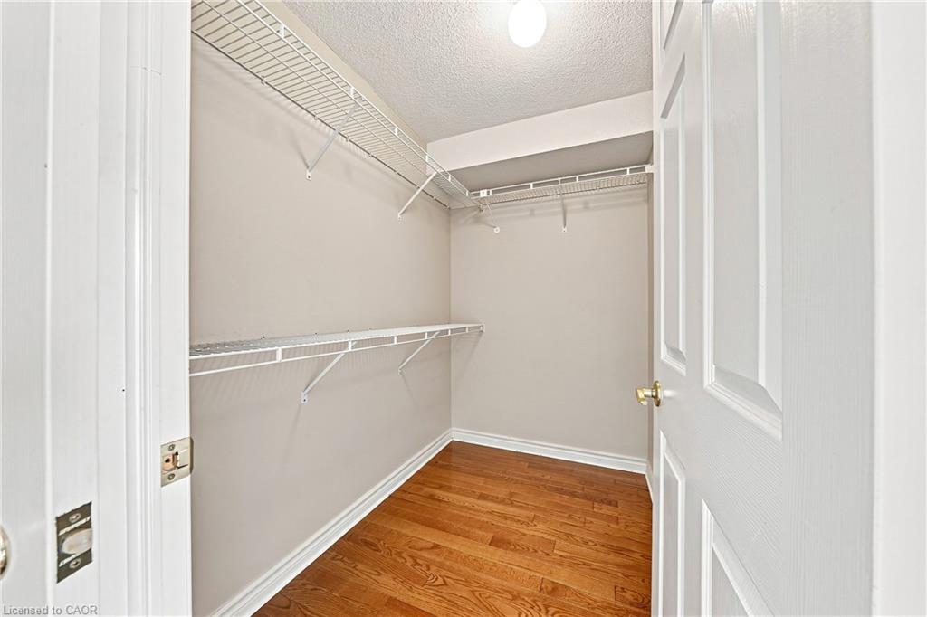 15c-67 Caroline Street S Property Photo 21