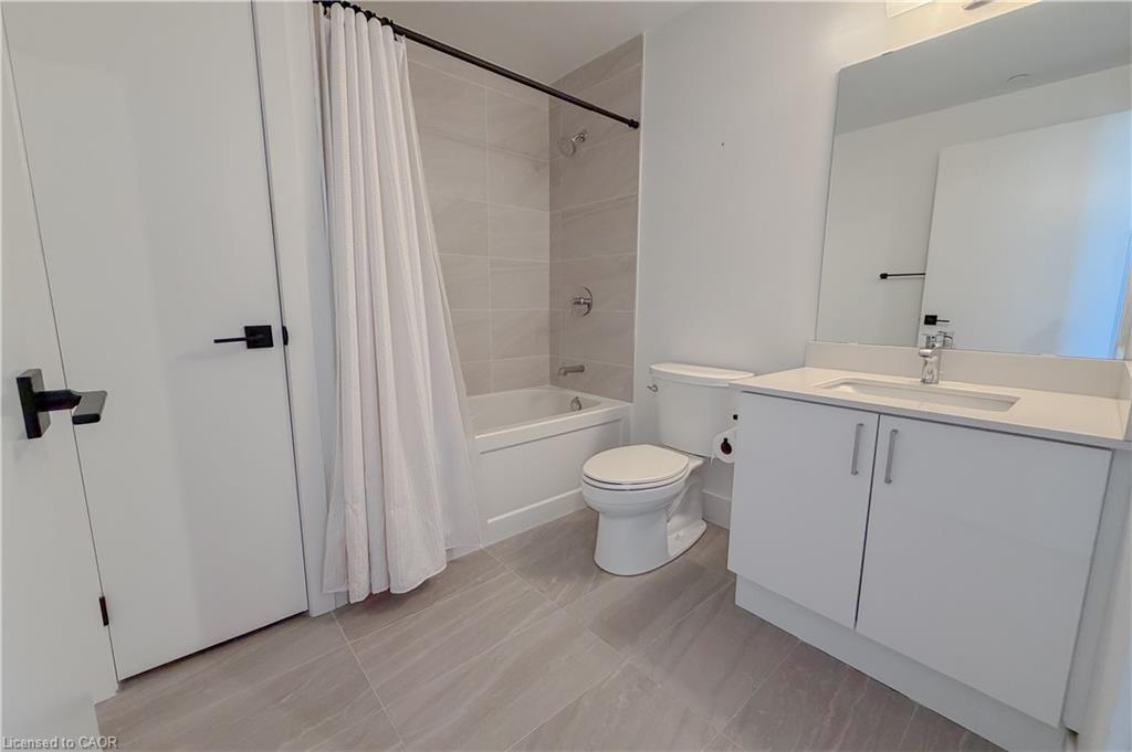 2782 Barton Street E Property Photo 9