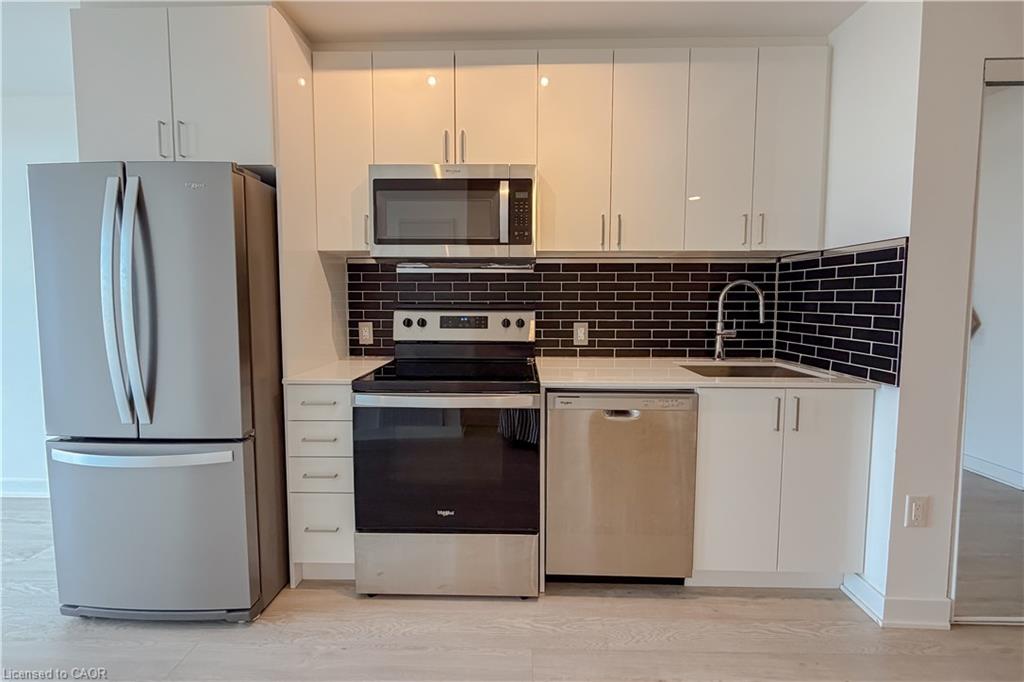 2782 Barton Street E Property Photo 12